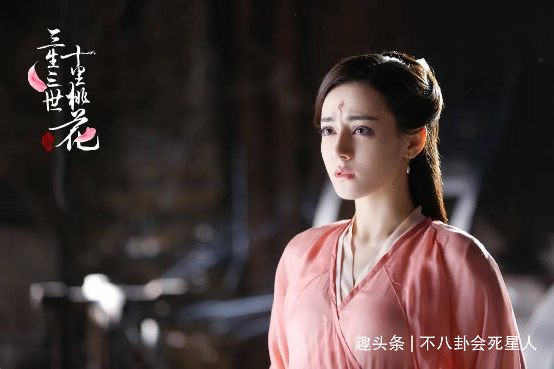 女神5位高颜值女神，一穿上古装就违和，远离古装是最正确的决定