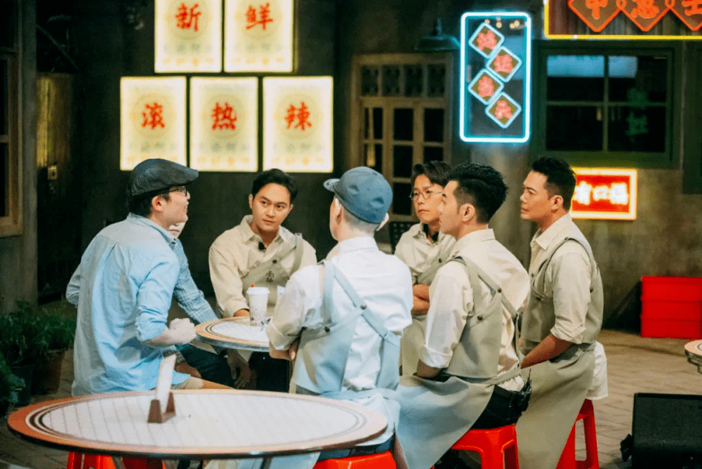 节目组|第一期就这么好笑，《大湾仔的夜》也太让人上头了吧？