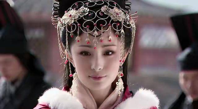 曾华倩 异域扮相好看的古装美人，只服这20位，辨识度高不说还灵气逼人