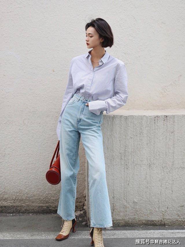 丽人 气质简约的“牛仔裤”，今冬流行这样穿，洋气显瘦，变身都市丽人