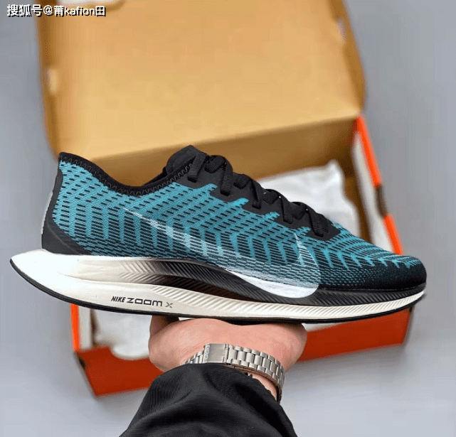 耐克 耐克男子飞马休闲运动鞋 跑步体验 NIKE ZOOM PEGASUS TURBO 2