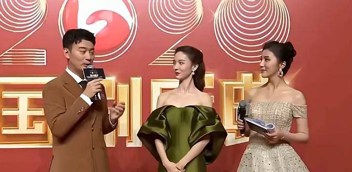 盛典 国剧盛典生图下的女星：关晓彤臃肿似发福，谭松韵30岁依旧少女