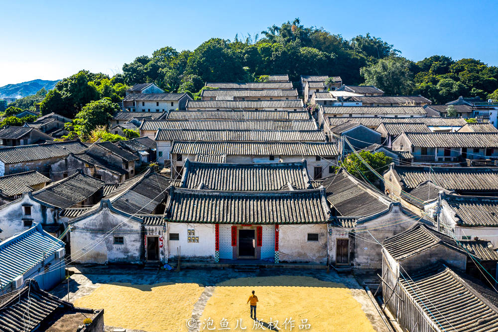 何深意|广东发现神秘八卦村，家家户户贴着同一副对联，到底有何深意？