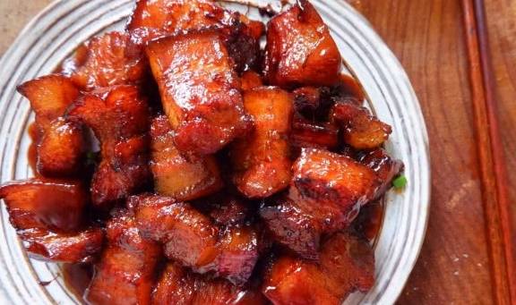 饮食|血糖偏高的人,平时谨记3个原则,坚持下来,降血糖效果不错