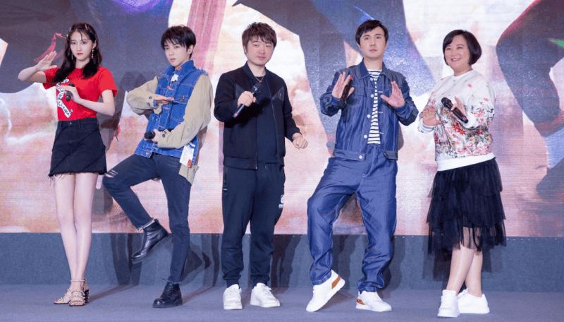 潜力|关晓彤避嫌不敢和华晨宇牵手，镜头外的互动却被当场被抓包？