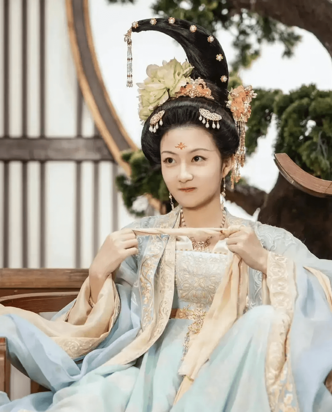 发型咱就是说,能不能对古装男主的发型上点心?