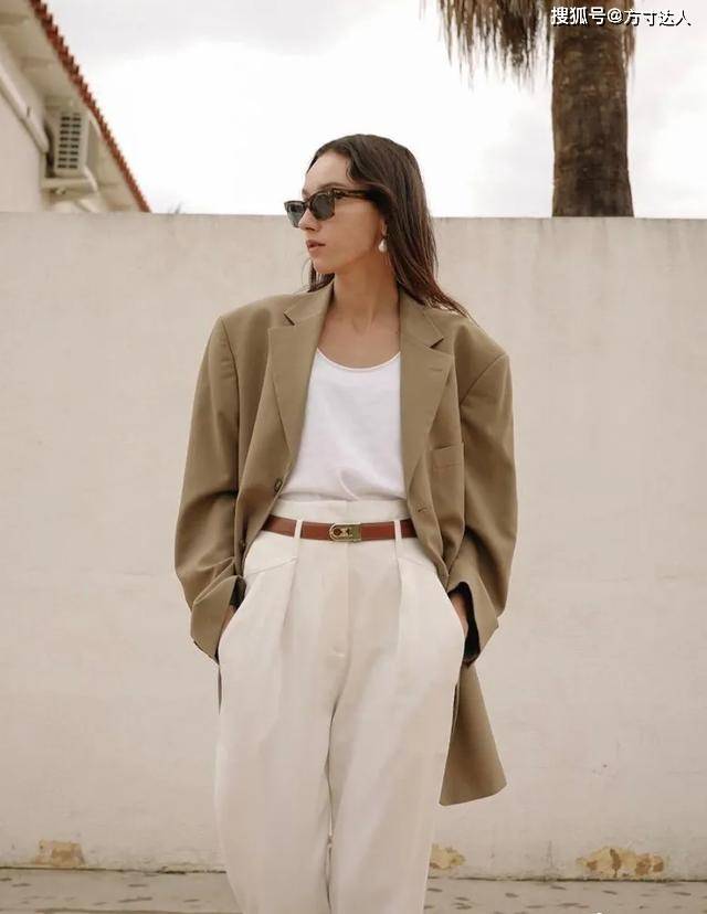 上衣 西裤可以说是时髦宝藏单品，拉腿藏肉百搭样样行。