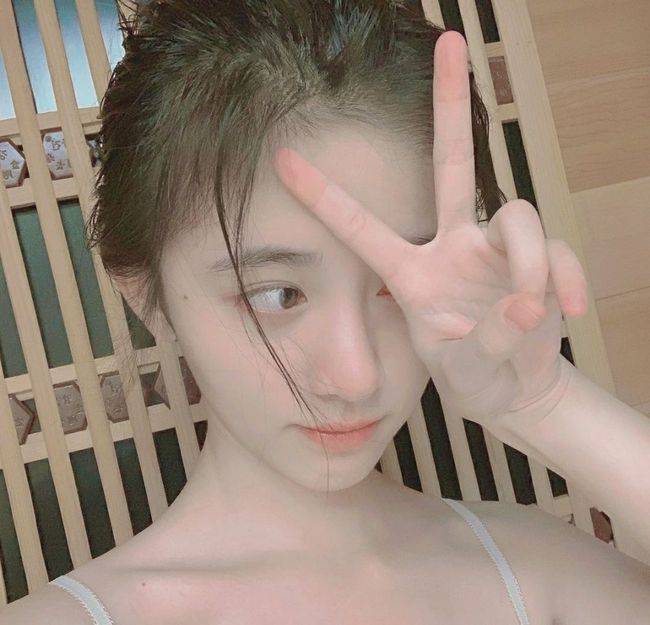 调整女明星发际线变美史：从生硬的美到自然的美，她们都做对了什么？