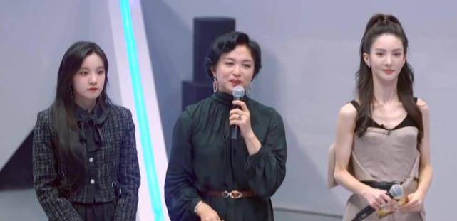 周晓鸥|《追光吧》首播就被嘲,剪辑乱舞美差文案弱,可惜了张卫健吴镇宇