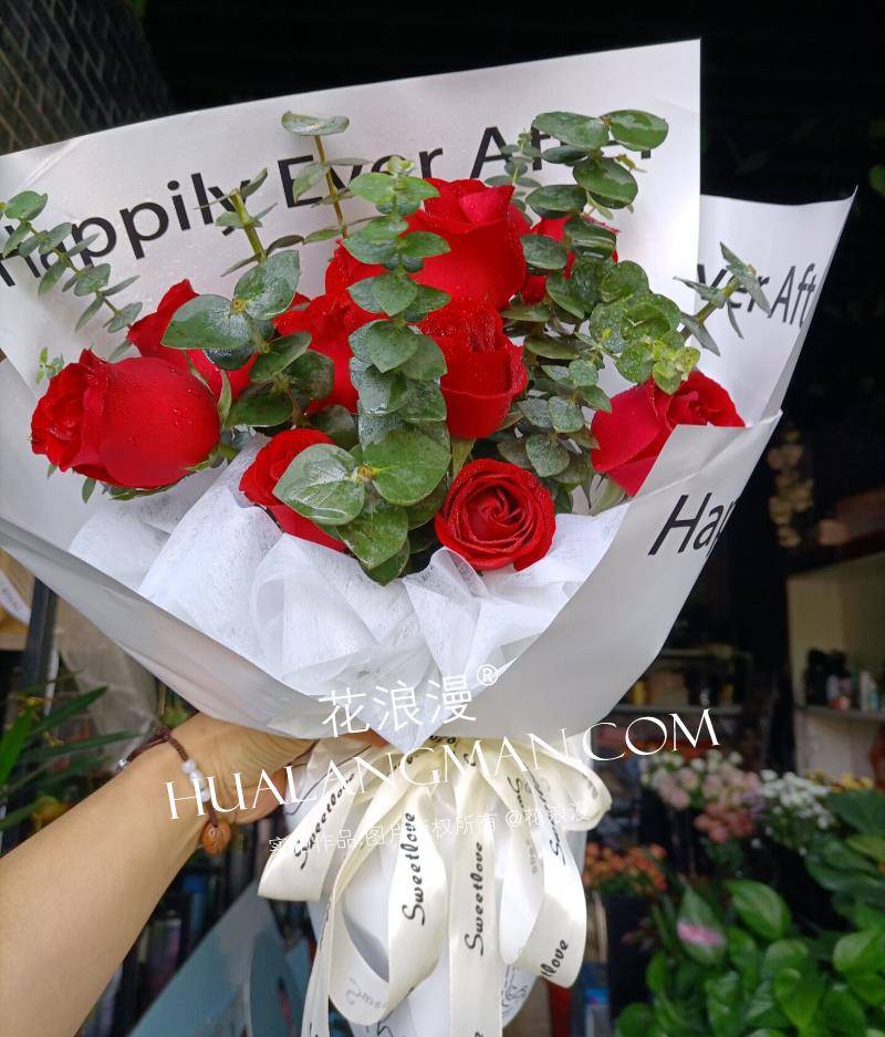 为什么红玫瑰代表浪漫 10个原因使红玫瑰成为最浪漫花朵的代表 玫瑰花