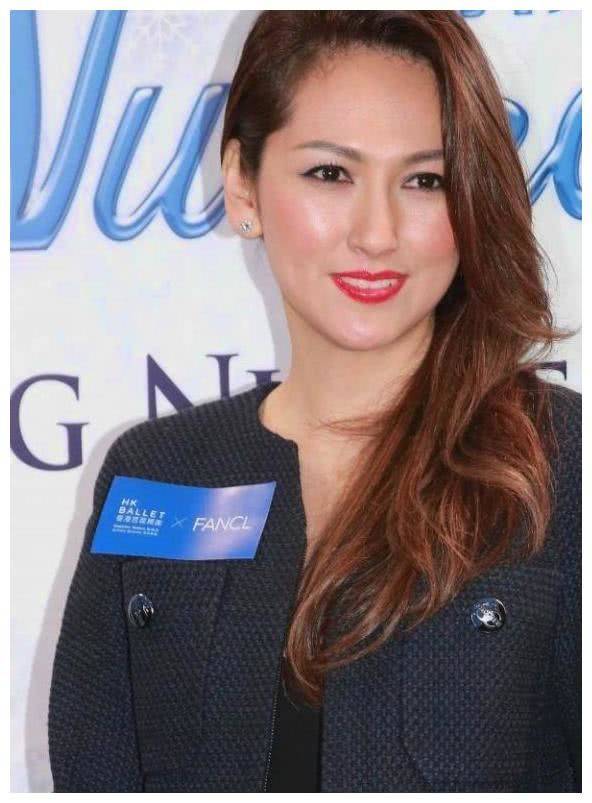 被人遗忘的港姐,帮夫运超强,嫁豪门连生三女_李嘉慧