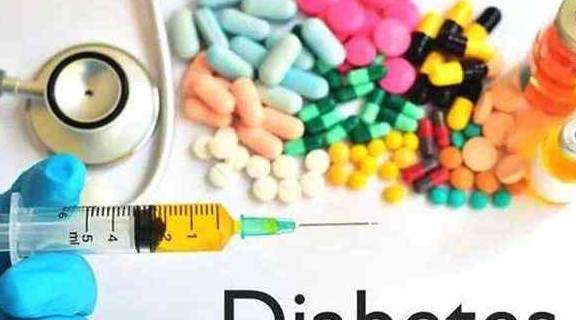治疗|注射胰岛素的糖友,常出现并发症,胰岛素对控糖真的有用吗?