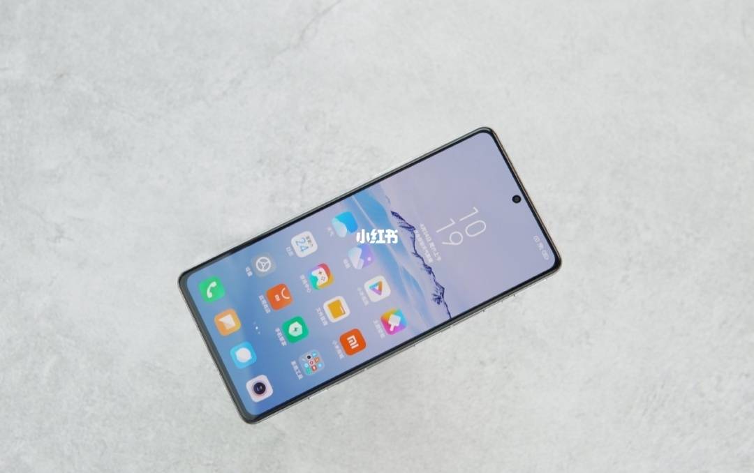 12G＋526G旗舰跌至2199，67W＋5065毫安，大电池真香