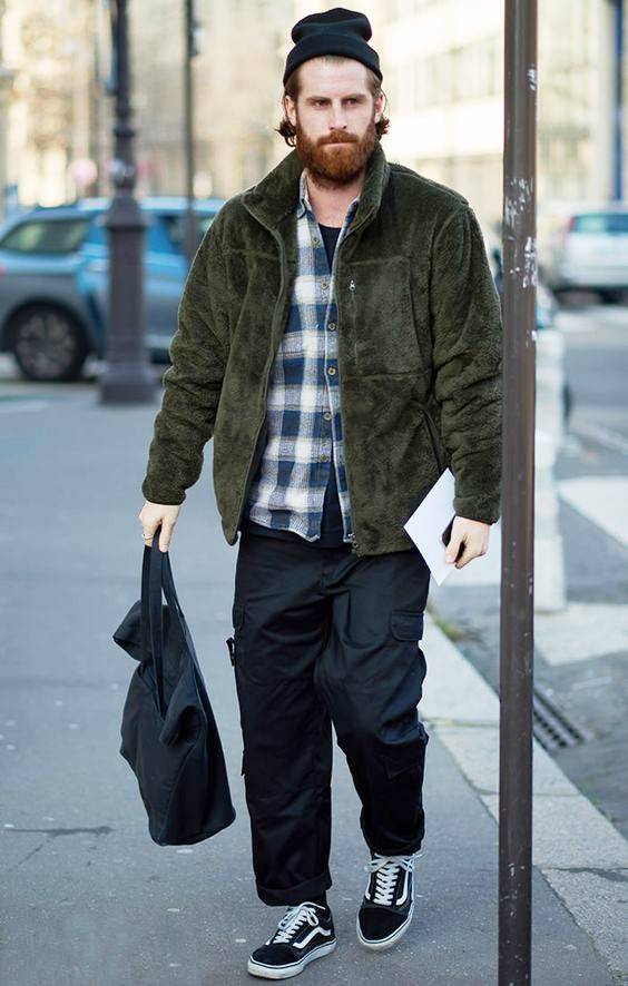 原创羊羔绒外套今冬火了这样搭显魅力文艺又时髦潮男都爱穿