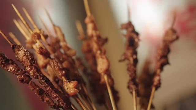 故乡|最美的食物来自故乡 《人生一串3》唤醒观众对故乡的眷恋