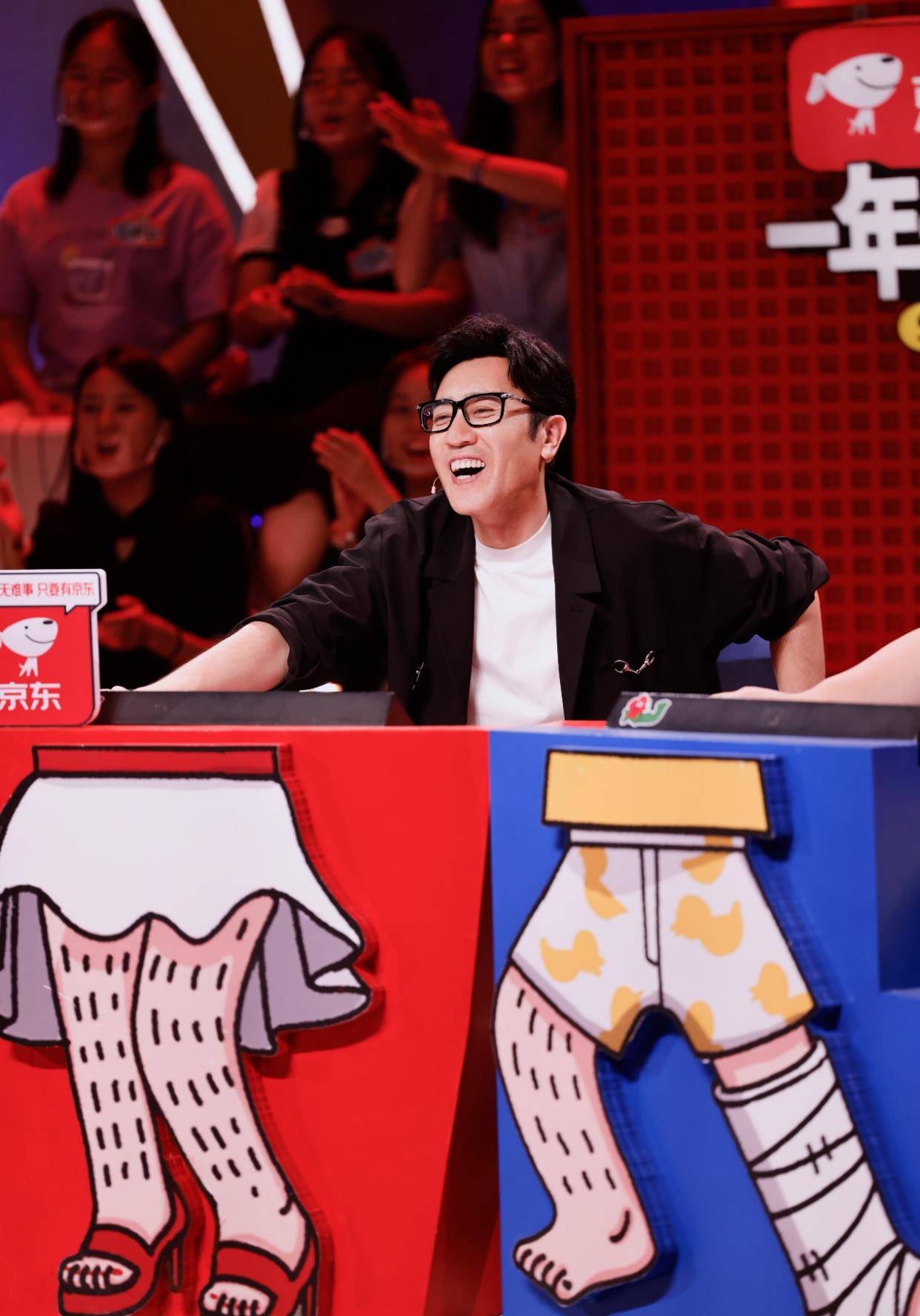 于和伟|《一年一度喜剧大赛》导师阵容强大，于和伟怀揣真诚未来可期