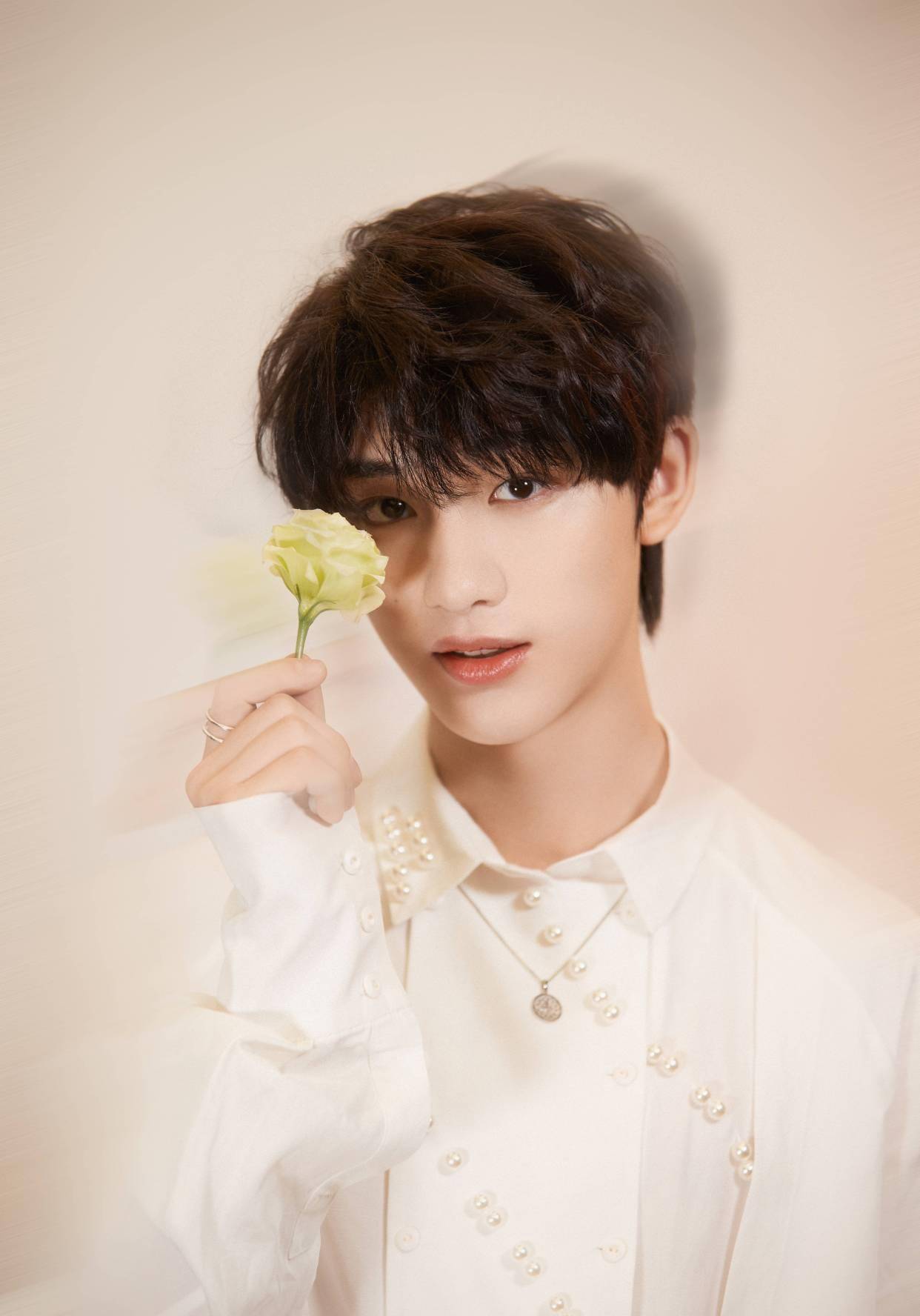 原创丁程鑫16岁出道被雪藏半年成时代少年团第一主舞