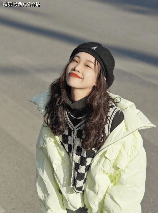 显得 冬天羽绒服怎么穿出高级感?看看这些穿搭小技巧,保暖又洋气