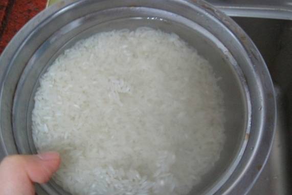 大米怎么蒸一粒一粒不粘 bb979a1e423e47d5860c08d76c52e108.jpeg