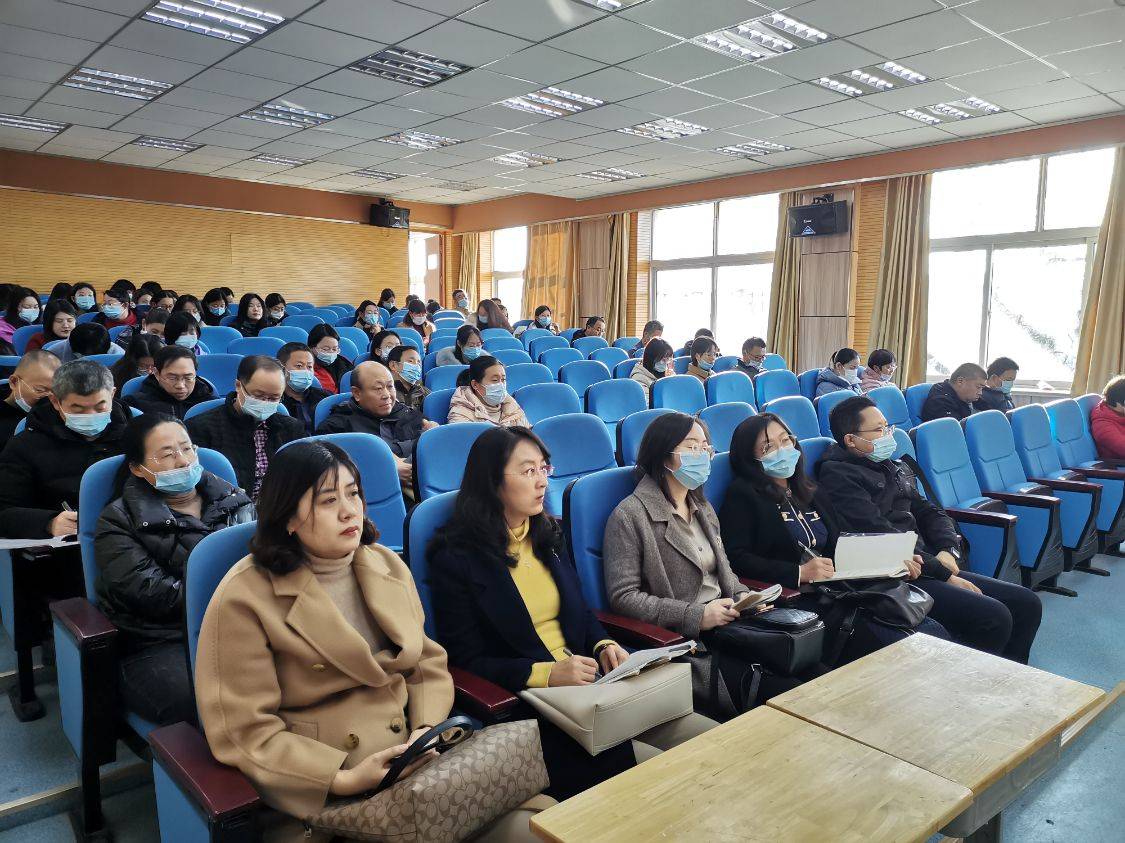 胶州市第二实验初中名校名师共襄盛举教学教研并蒂花开