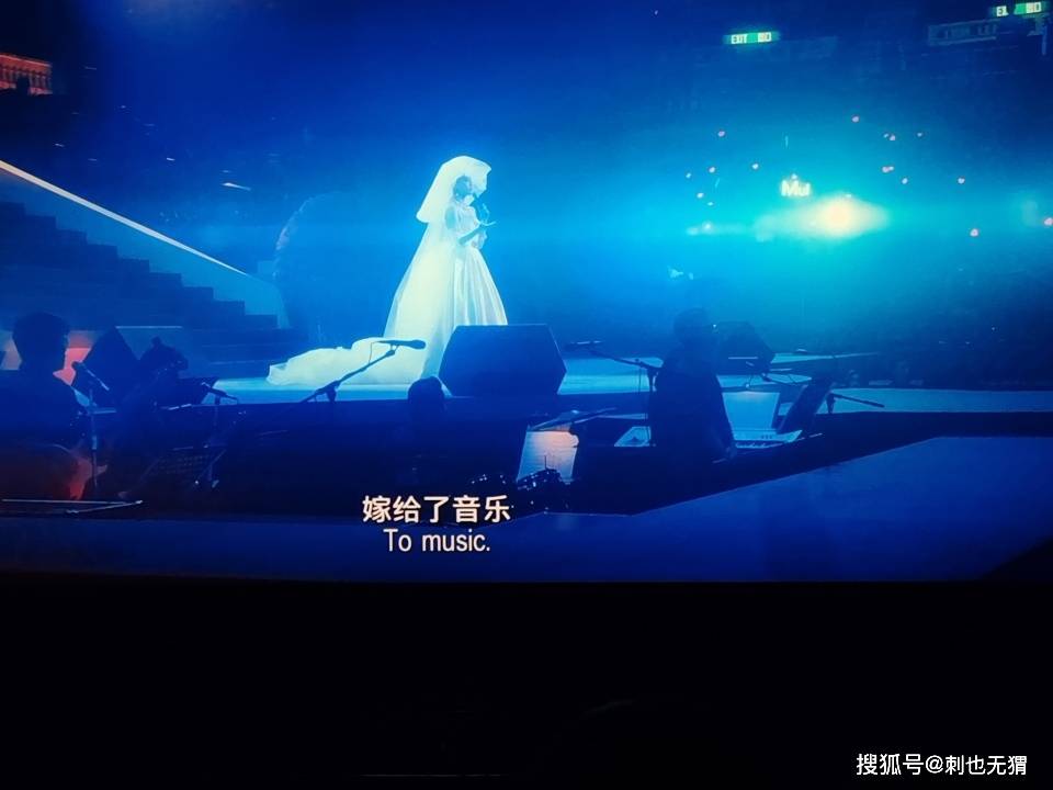 江志强|18年后的圆梦丨三刷电影《梅艳芳》，梅姐的敬业和坚韧更值得关注