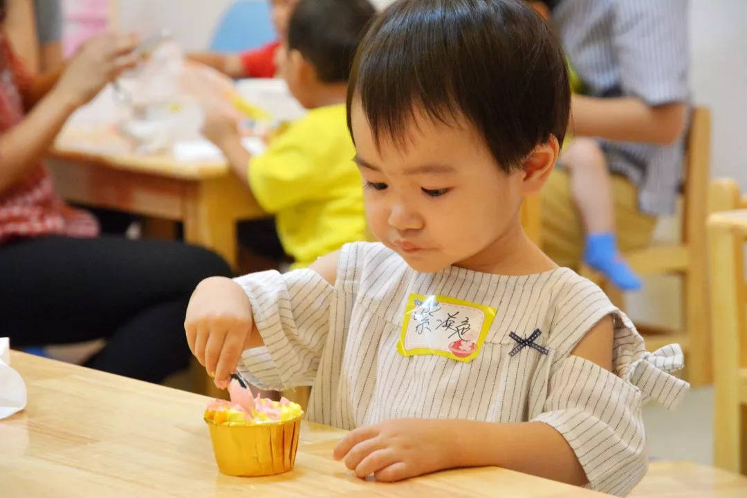 小孩子|除了白粥另外两类早餐也不适合给小学生吃，没啥营养还耽误娃发育