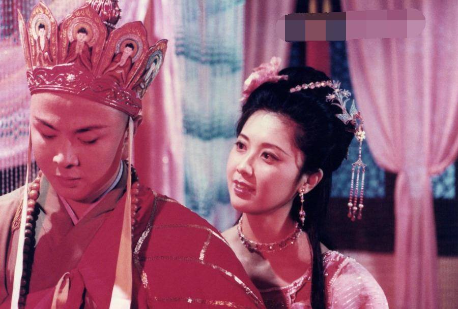 扮演者|她是最美“女儿国国王”,暗恋唐僧却争不过陈丽华,今与老公丁克