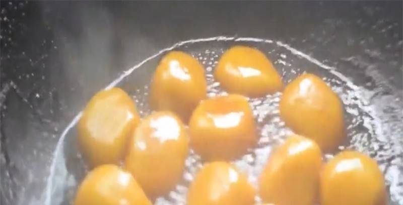 怎样做南瓜丸子好吃窍门 25bcc6fd2e3a4820ae12f6af4d6af644.jpeg