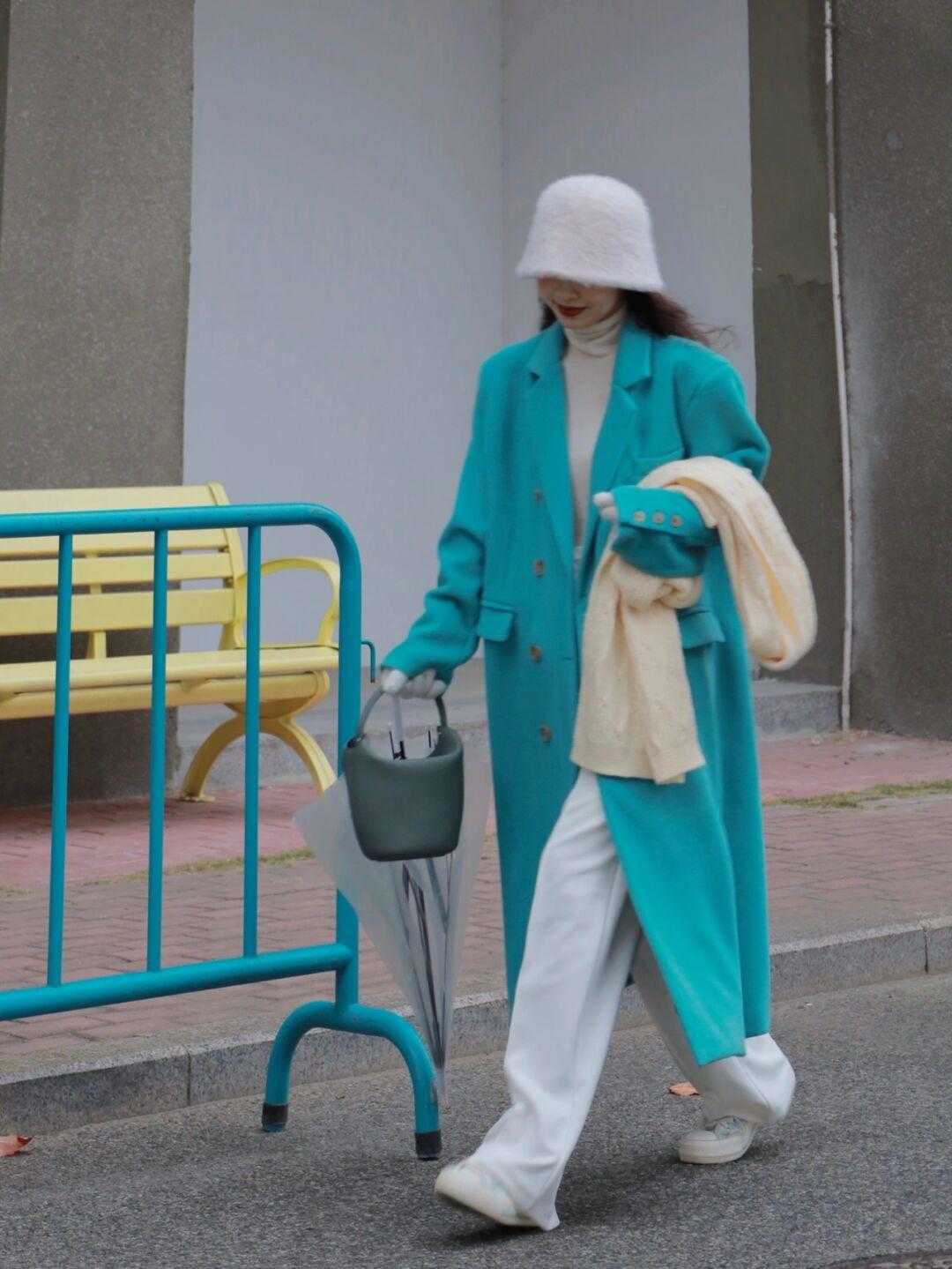 皮鞋 不露腿的冬季穿搭来喽,码住这几件单品,保暖时髦又有质感