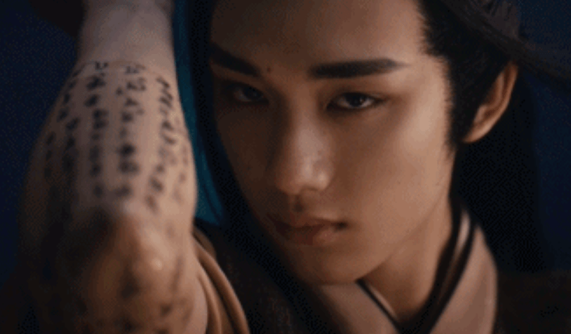 片段|郭敬明《无量》晒预告,丁程鑫“眼神杀”太绝!何昶希有打戏?