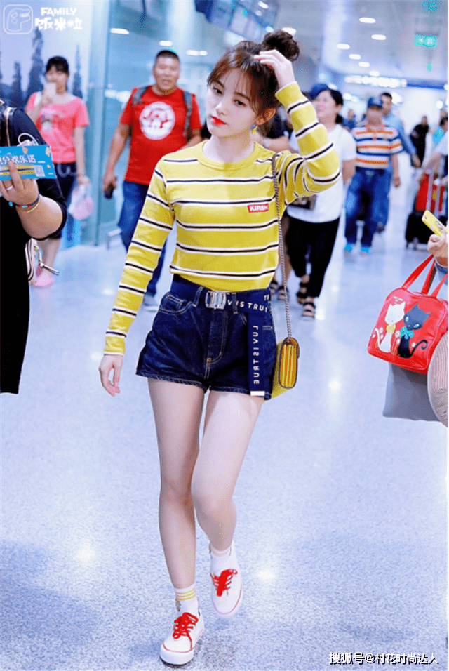 穆勒 身高155的女生，别只会穿松糕鞋，这5种显高又显瘦的平底鞋正流行