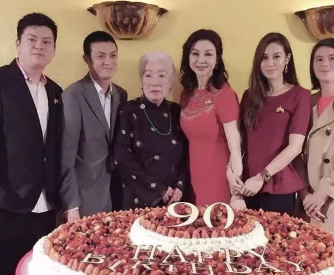 谢玲玲林建岳离婚原因 f5949778ebbc4bd79d14e9093c966d67.jpeg