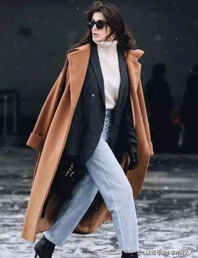 浅色 初冬穿什么才有气质感?大衣是个好选择,掌握这几点,穿出女神范