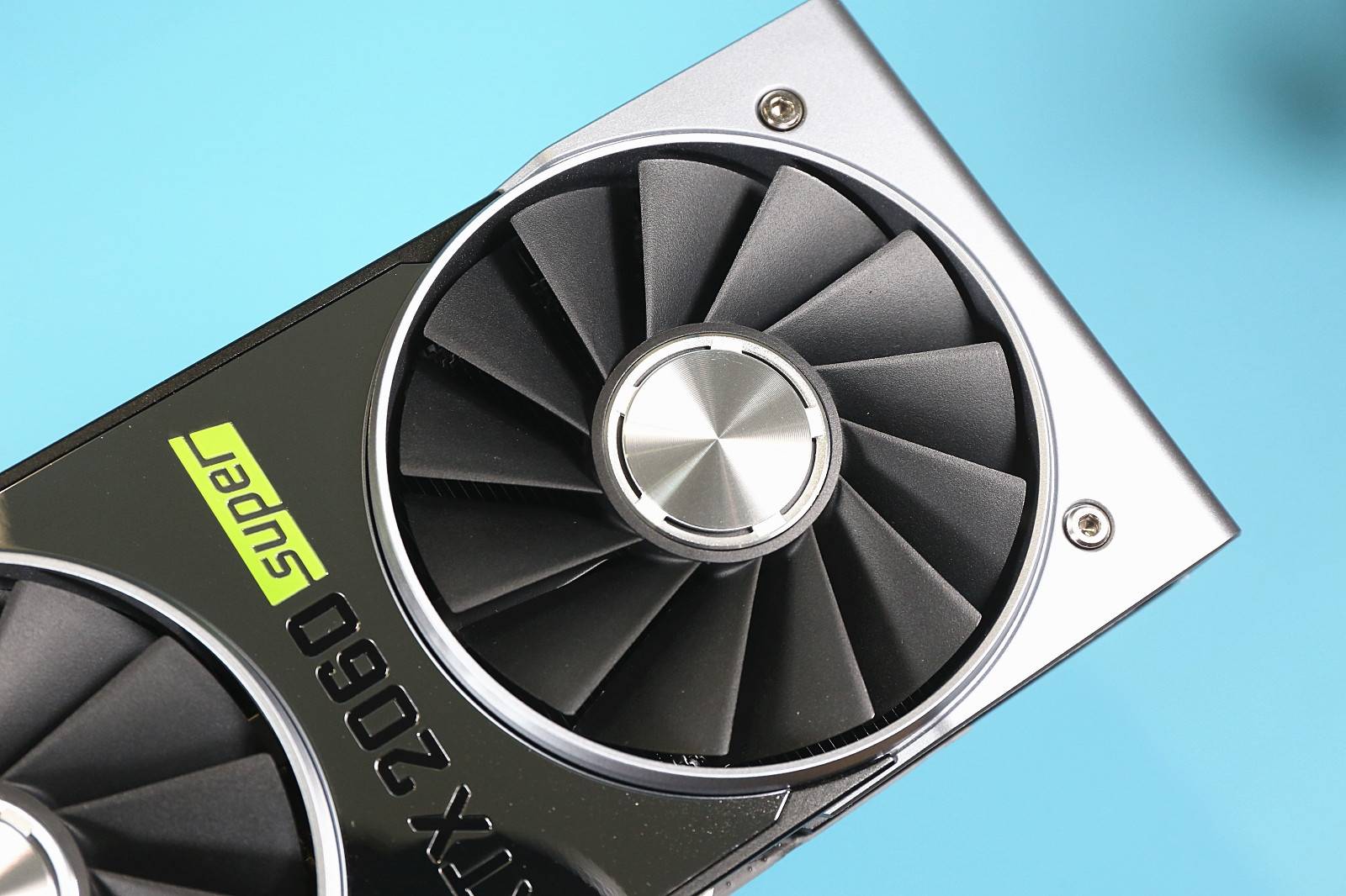 RTX 2060归来显存翻番12GB：流处理器追平RTX 2060 SUPER