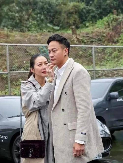 何润东妻子身材 27e1a605076e41398531c292c5ff8801.jpeg