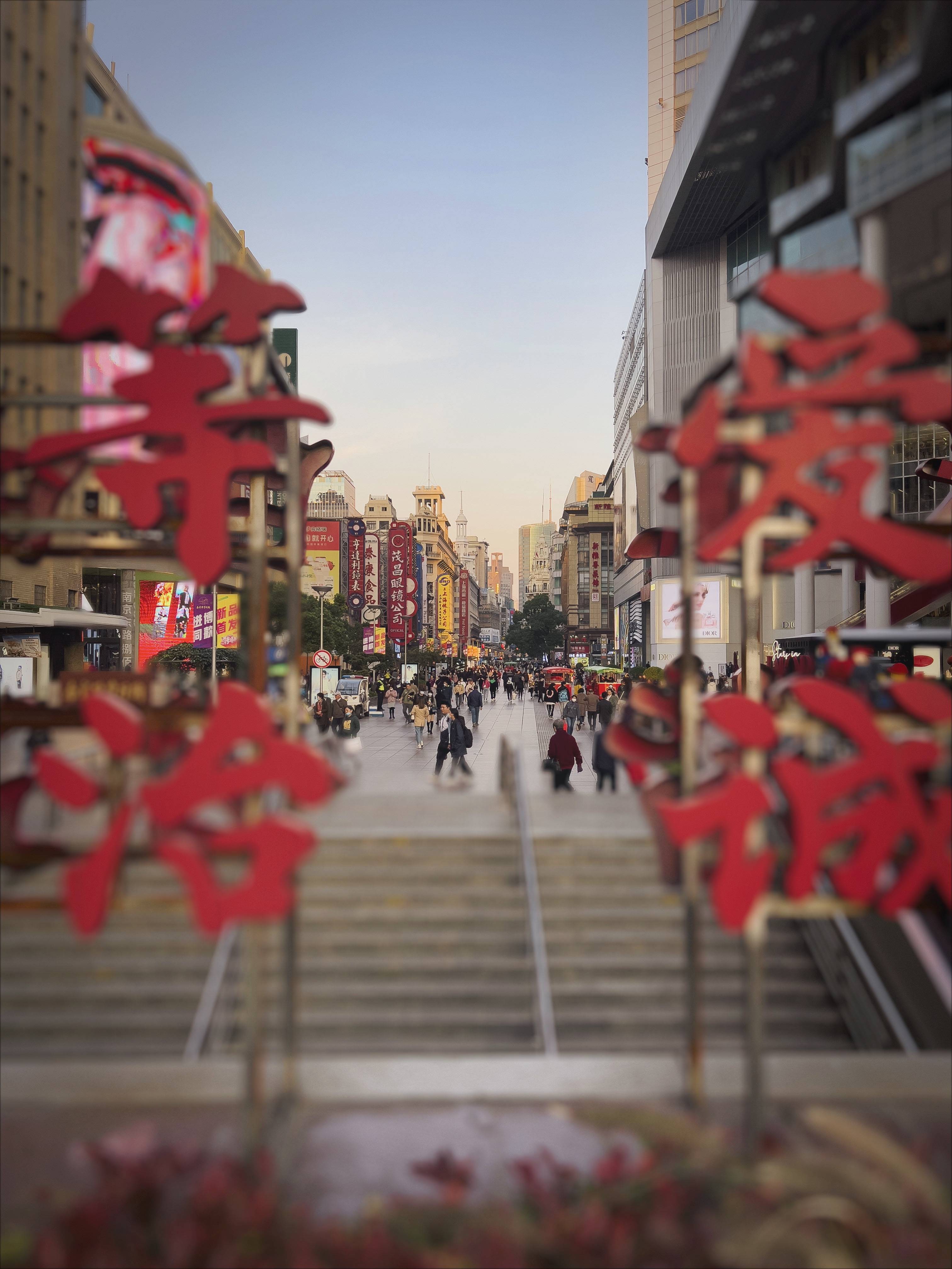 用上PhotoShop的智能景深功能，忘记你笨重的大光圈镜头