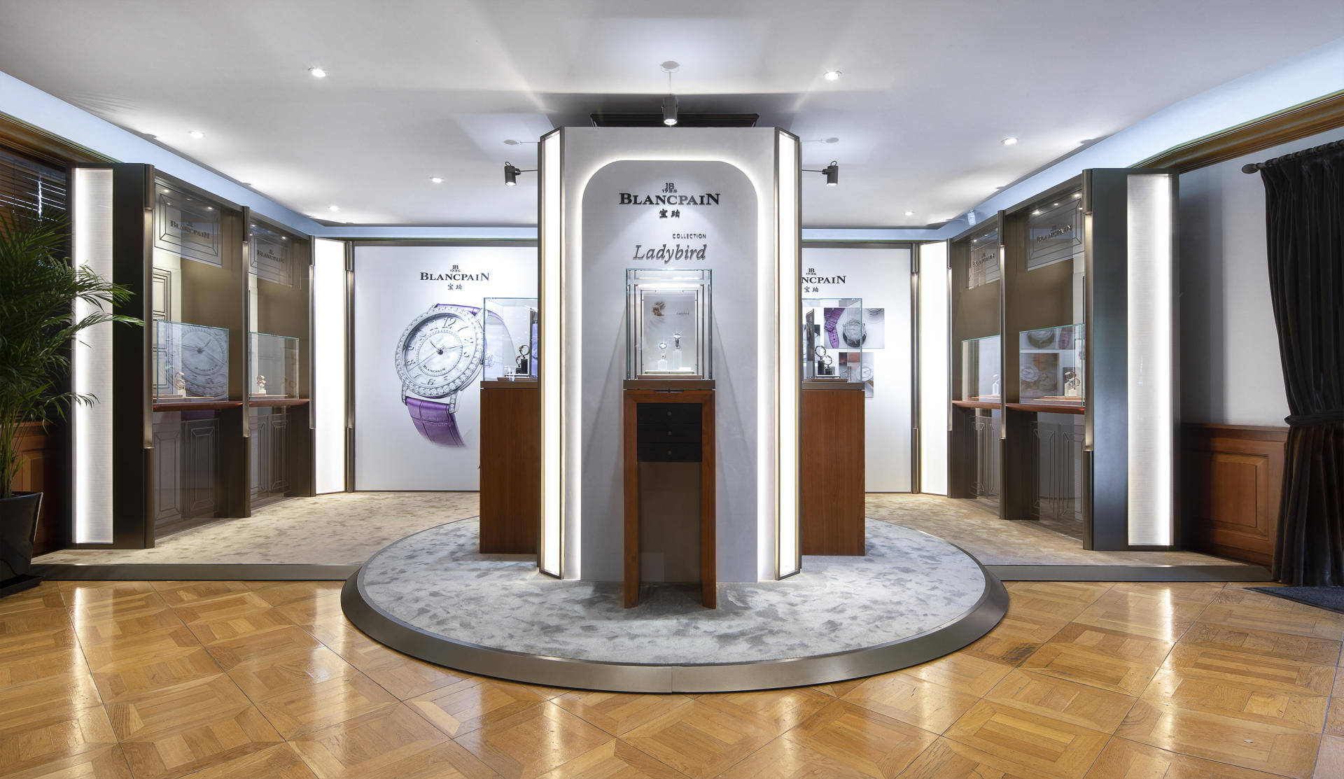 �ݳ�Ʒý��|����LadybirdŮװϵ�����չ�Ϻ���Ļ|�ݻ��ݳ�ý��