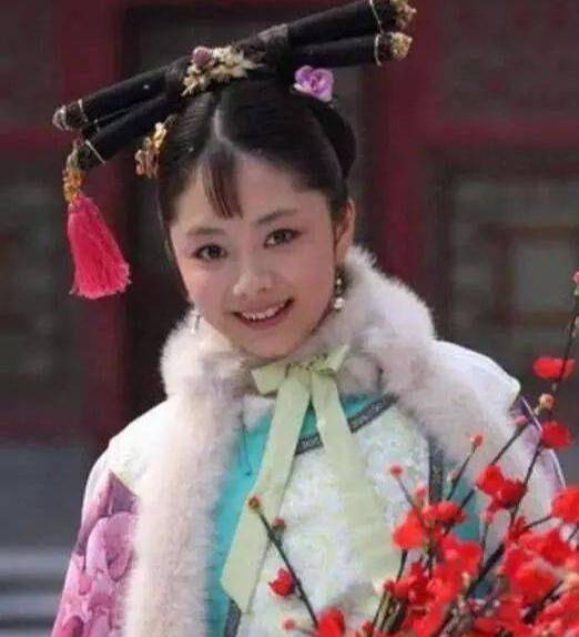 新川|白敬亭接新剧开机,穿越女主跟清朝阿哥的故事,女主还是个甜妹