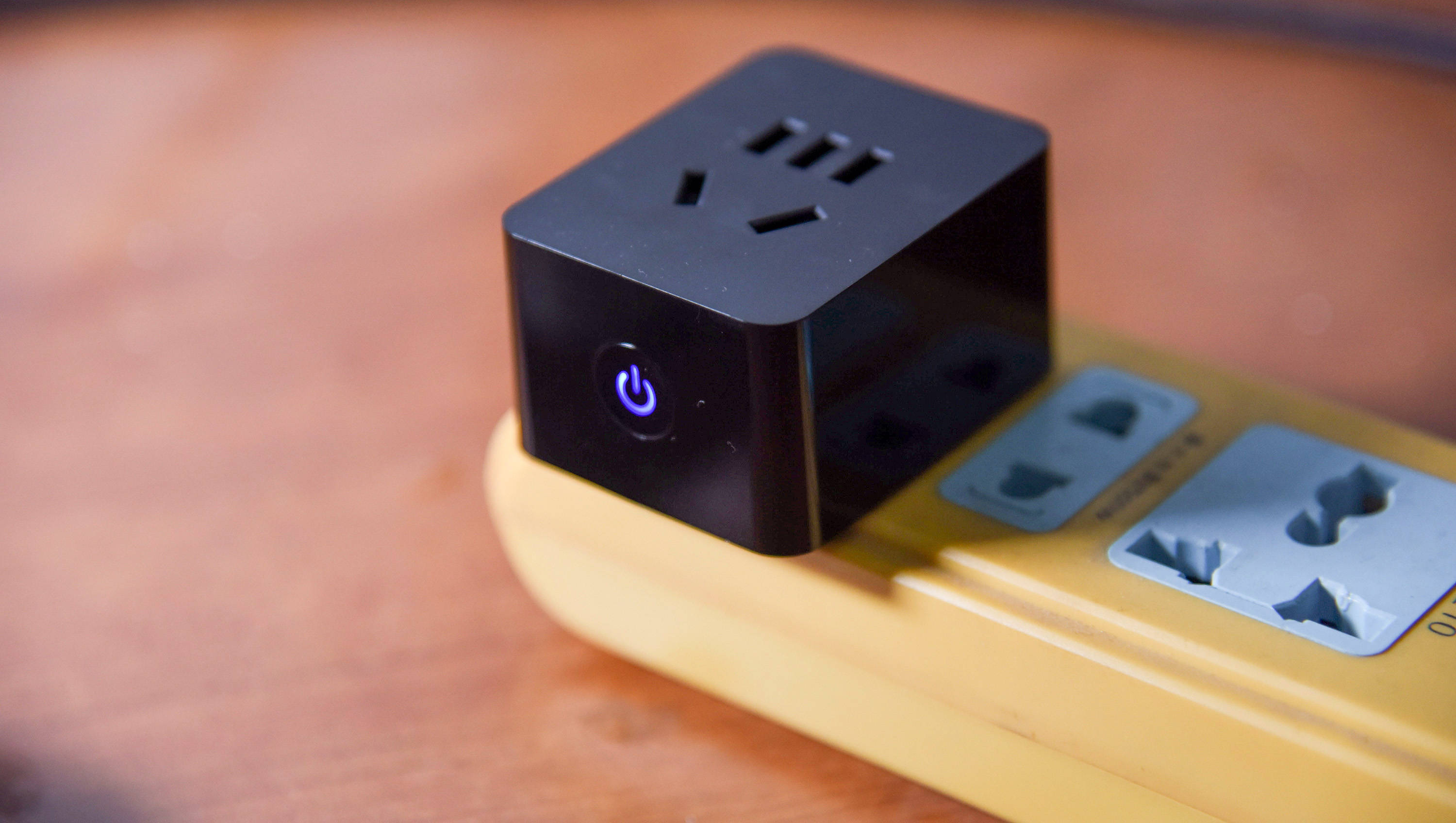 随时远程掌控电脑向日葵开机插座c2计电量版体验