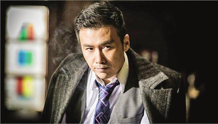 谍战剧评分排行榜_盘点5部评分最高谍战剧,《伪装者》无缘榜单,榜首至今无人能及