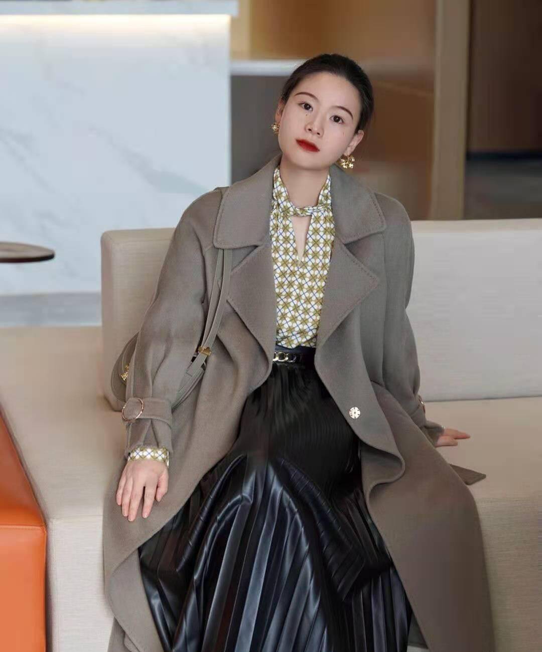 黑色 冬天大衣精选：25-30岁女性大衣匹配方法，时尚个性穿出优雅气质
