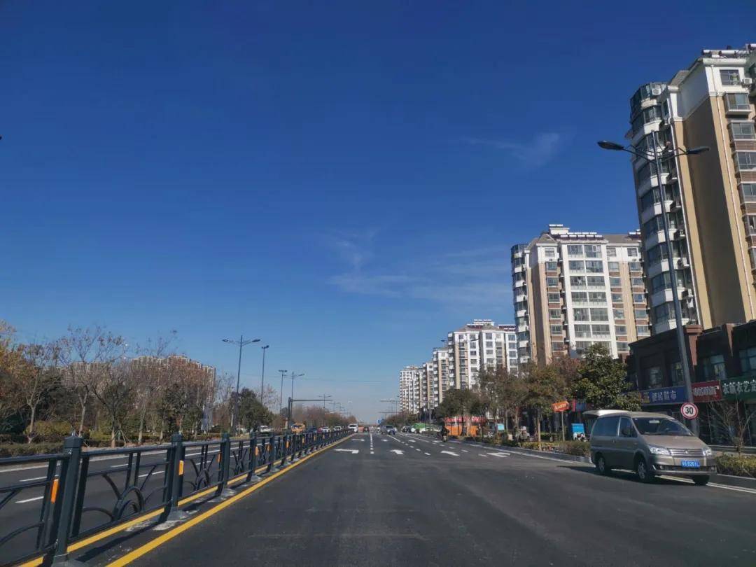 连云港赣榆新城滨河路正式通车,历时2个月工期