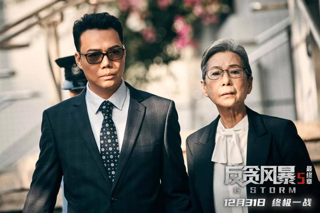 因为|12月的电影院，门槛要被踏破了？！