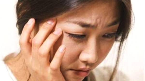 眼睛|肝脏的解毒功能会表现在脸上?你若没有4种情况,肝脏很健康