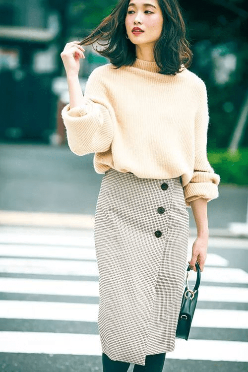 宝典 女星们都爱的冬季慵懒法！大毛衣+半裙，温柔气质女人必备宝典
