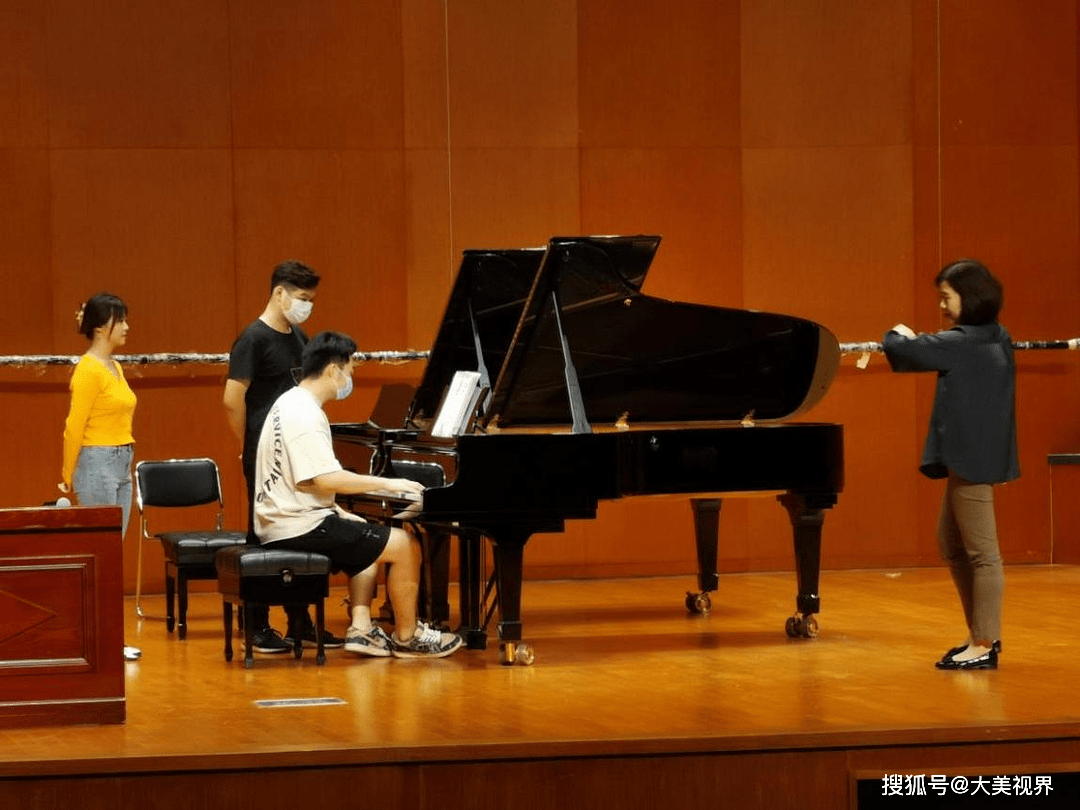 音乐使莫扎特精神长存丨萨尔斯堡莫扎特基金会为天津音乐学院钢琴系致