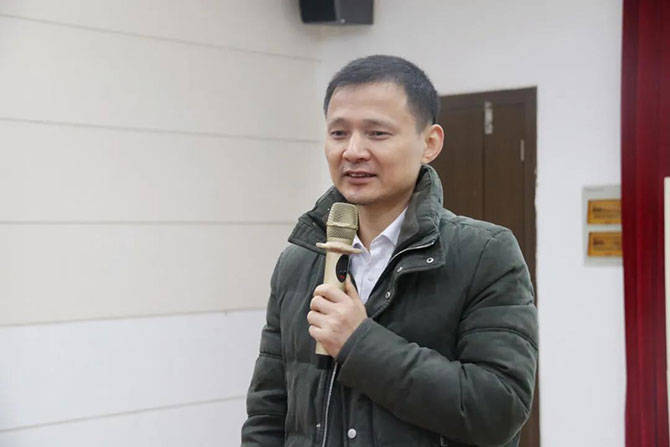 匠心加工,名师领航 | 记特级教师管建刚校长到校指导小学部语文教学