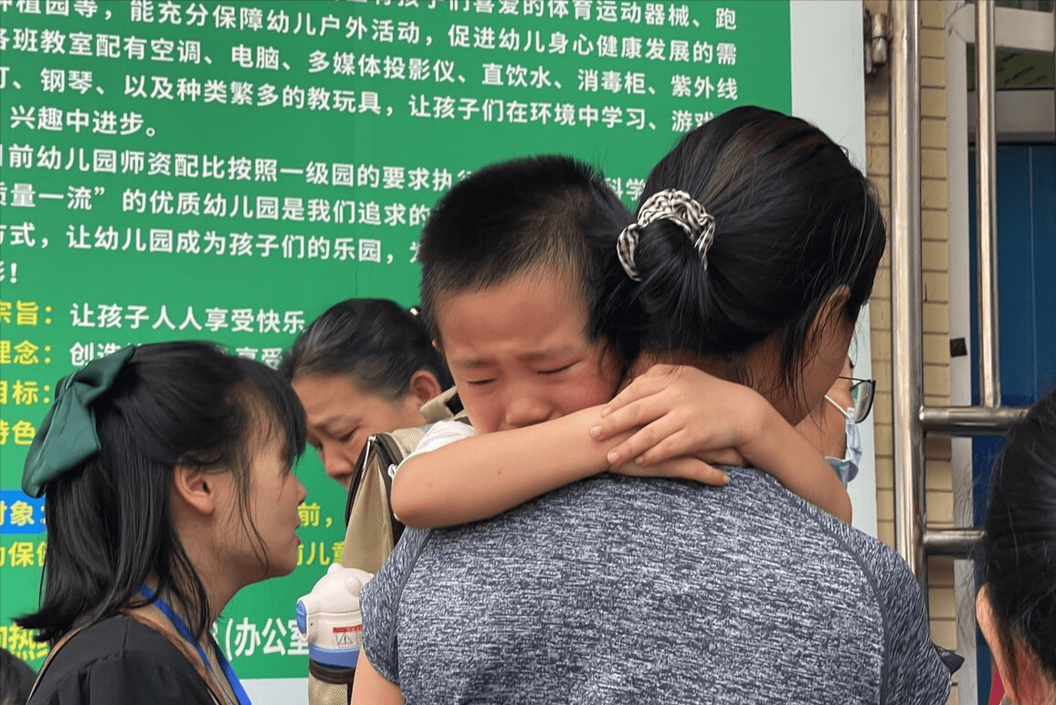 原创给你一天不打骂孩子的理由:他会用一生来告诉你,什么是离别