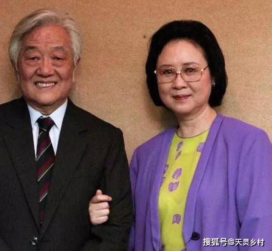 什么 琼瑶奶奶才是真的摩登女郎,什么艳穿什么,80+美得挺不一般