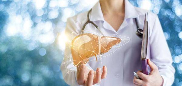 痛觉|40岁以上肝癌多见，身体出现这五个异常时，或是肝脏受损的信号